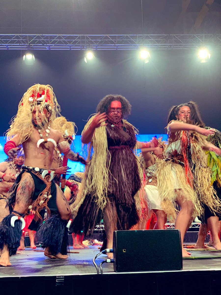DreamyJayne's tweet photo. Attended the first night of #TeMaevaNui 2021 & it was 🔥🧯🌺
The energy in the room was too good rā!
Take lots of cash if you’re going today to support the dancers & buy gorgeous handcrafts from the stallholders.
Meitaki ma’ata to all involved!! https://t.co/mrWtUKFGoN