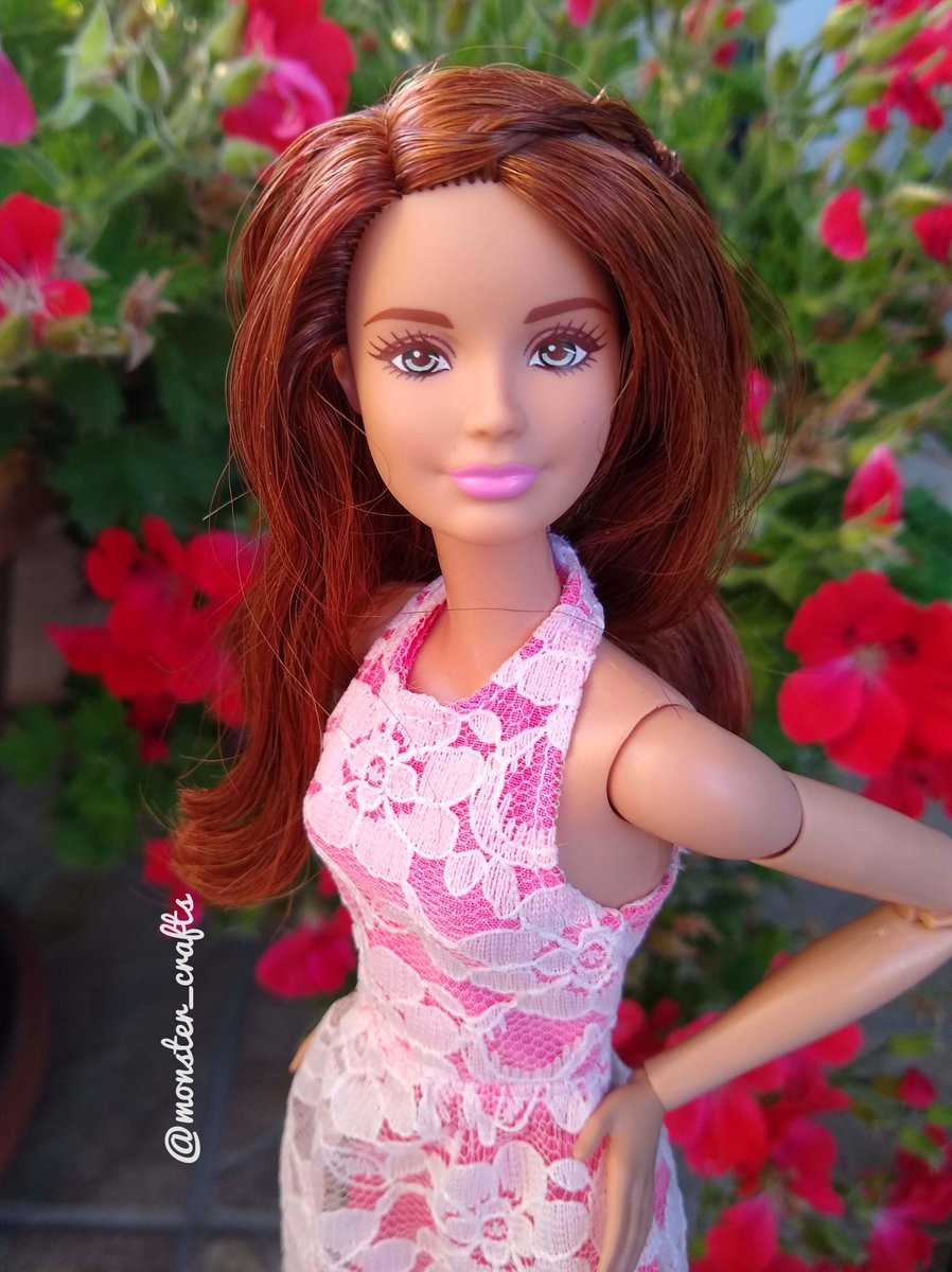 monster_crafts's tweet photo. Pic of the day! #barbie #dollphotography https://t.co/UXofgx5gFL