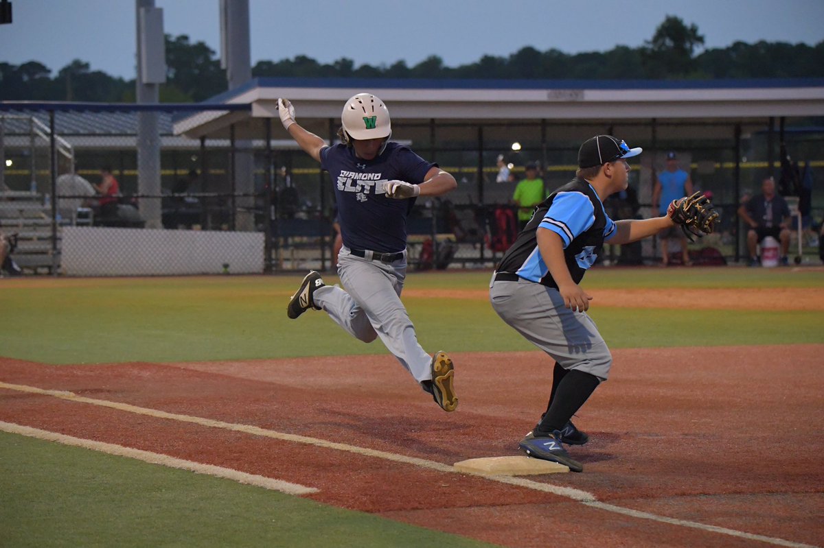dmbrady7's tweet photo. @diamondelite8 DE15U won both games today at Triple Crown Myrtle Beach Summer Nationals...DE15U beat Mass Rebels Baseball 11-1...DE15U beat Premier Ohio DC 15-0...DE15U went 2-1 in pool play #Compete Every Pitch https://t.co/Xhh5cLtBtp