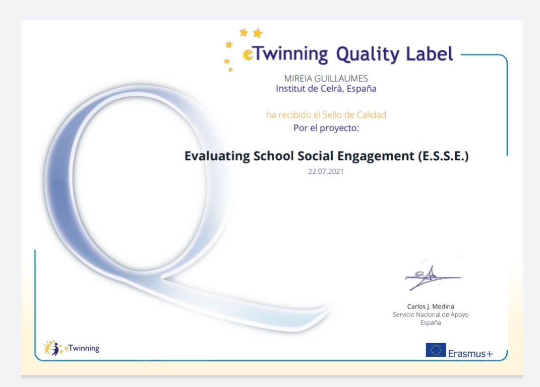 eiaguillaumes's tweet photo. Hem estat reconeguts amb el segell de qualitat @eTwinning_es. La plataforma #eTwinning ha sigut clau per organitzar el nostre #ErasmusPlus 🇪🇺, especialment en temps de #Covid19.
Feina d'equip 🤜🤛 #TogetherStronger #ESSErasmusplus #inscelrà #liceoclementerebora #lyceumaalst https://t.co/FyhnwVLNOE
