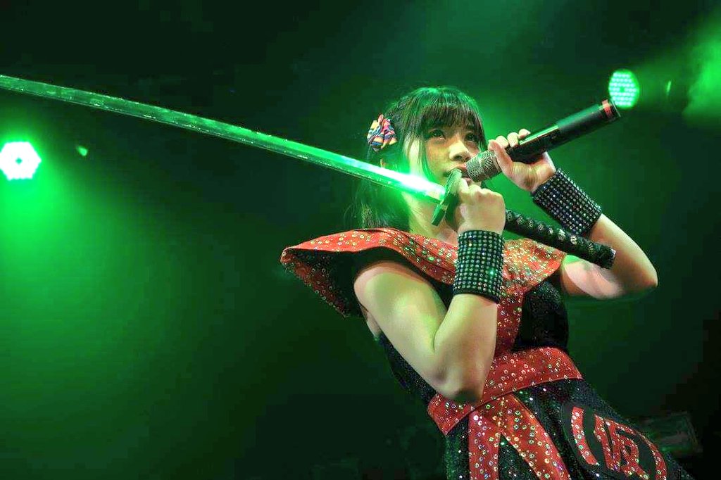 武士 Twitter Search