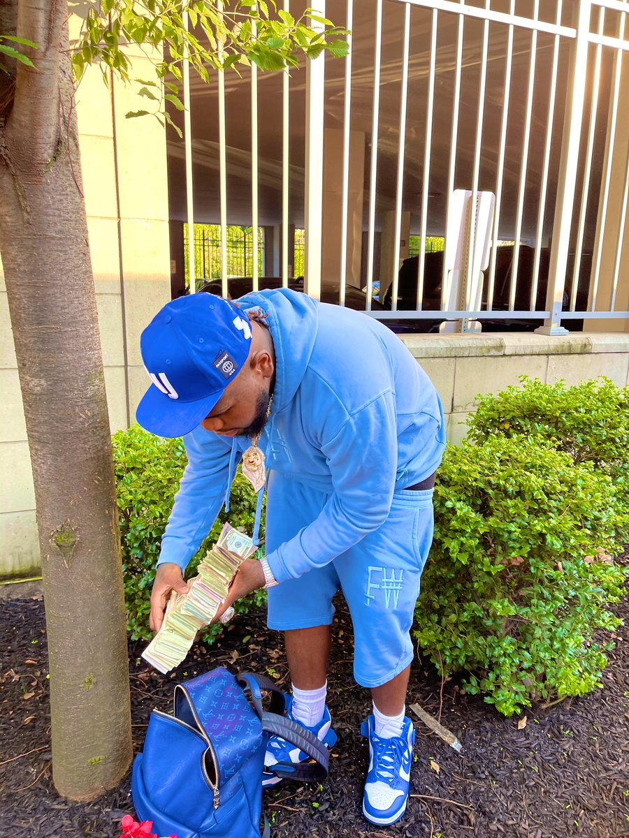 fatboysse83's tweet image. GOD IS GREAT #WEBLESSED !