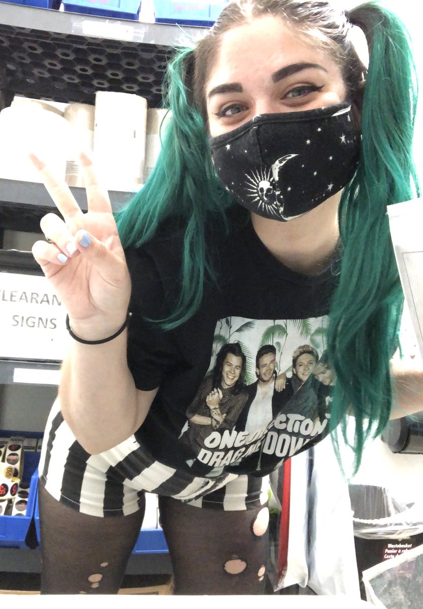 pinkcheeksniall's tweet image. I love all of you and I love the boys forever for bringing you all to me 🖤 Always #Happy11YearsOneDirection #11YearsOfOneDirection