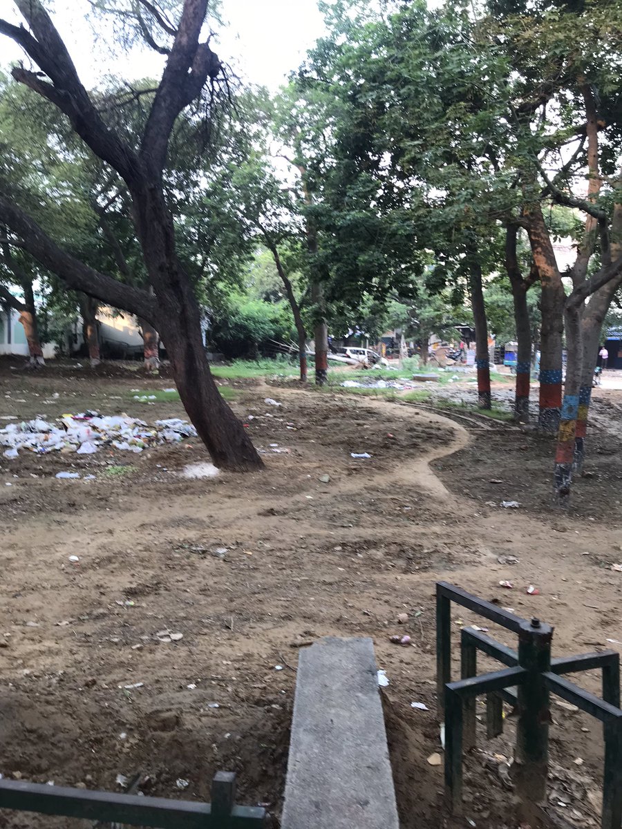 anujkapoorleo's tweet photo. @SouthCitySRWA @MunCorpGurugram @DC_Gurugram @cmohry I’m attaching the current status of the park. Kindly take corrective and permanent action. Lacs of rupees are being spent by MCG on development of parks and I fail to understand where is the money spent as I hardly see any development of this park. Not a penny spent on this park. https://t.co/FVyg7dEZ1b