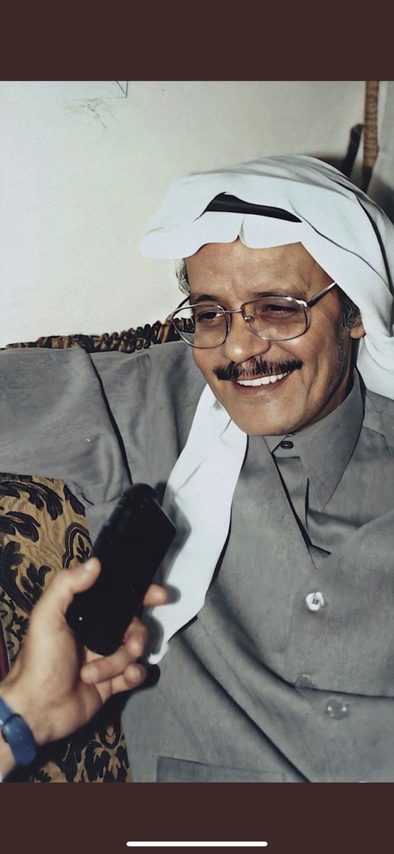 q8lli's tweet photo. يقول طلال مدّاح :
ياما شافت عيني قبلك الف صوره للجمال
بس ما صادفت مثِلك ، هو فيه زيك مُحال .
#طلال_مداح https://t.co/CIzWLBDBcw