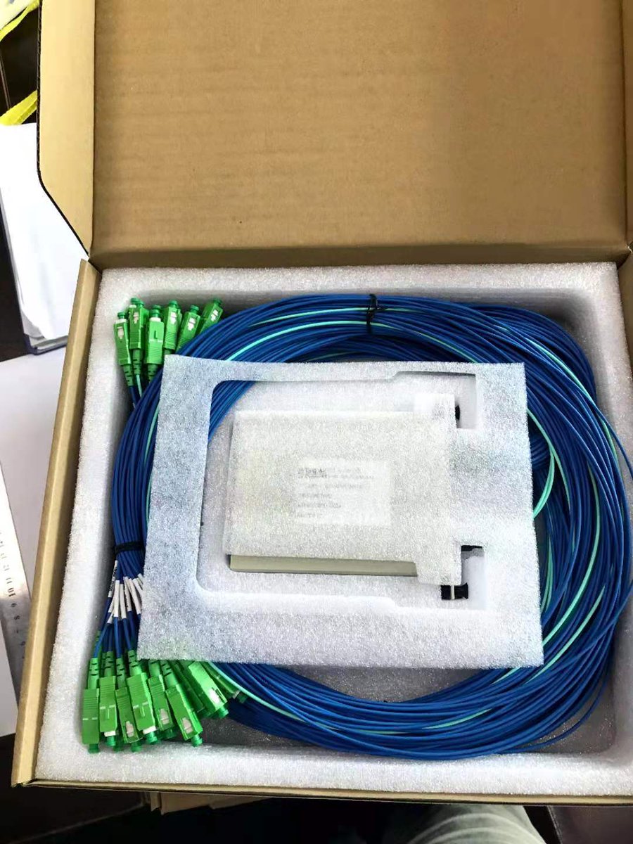net2switch's tweet image. 2x32 PLC LGX splitter with pigtail version input and output. OEM service available , sales@fiberzip.com