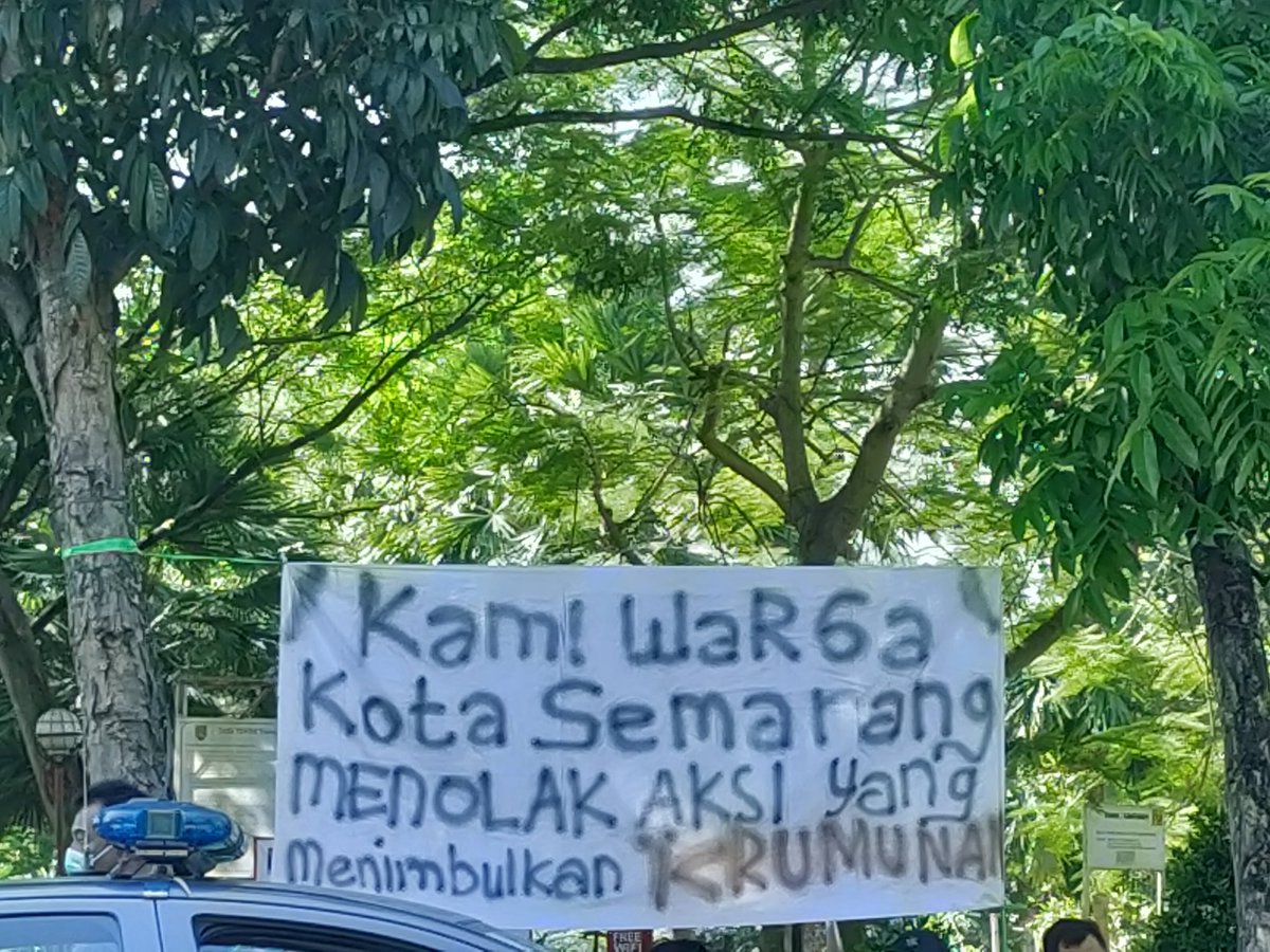 Kami yang di Semarang 
Menolak Aksi Kerumunan 

#KamiPercayaJokowi 
#KitaYakinJokowi