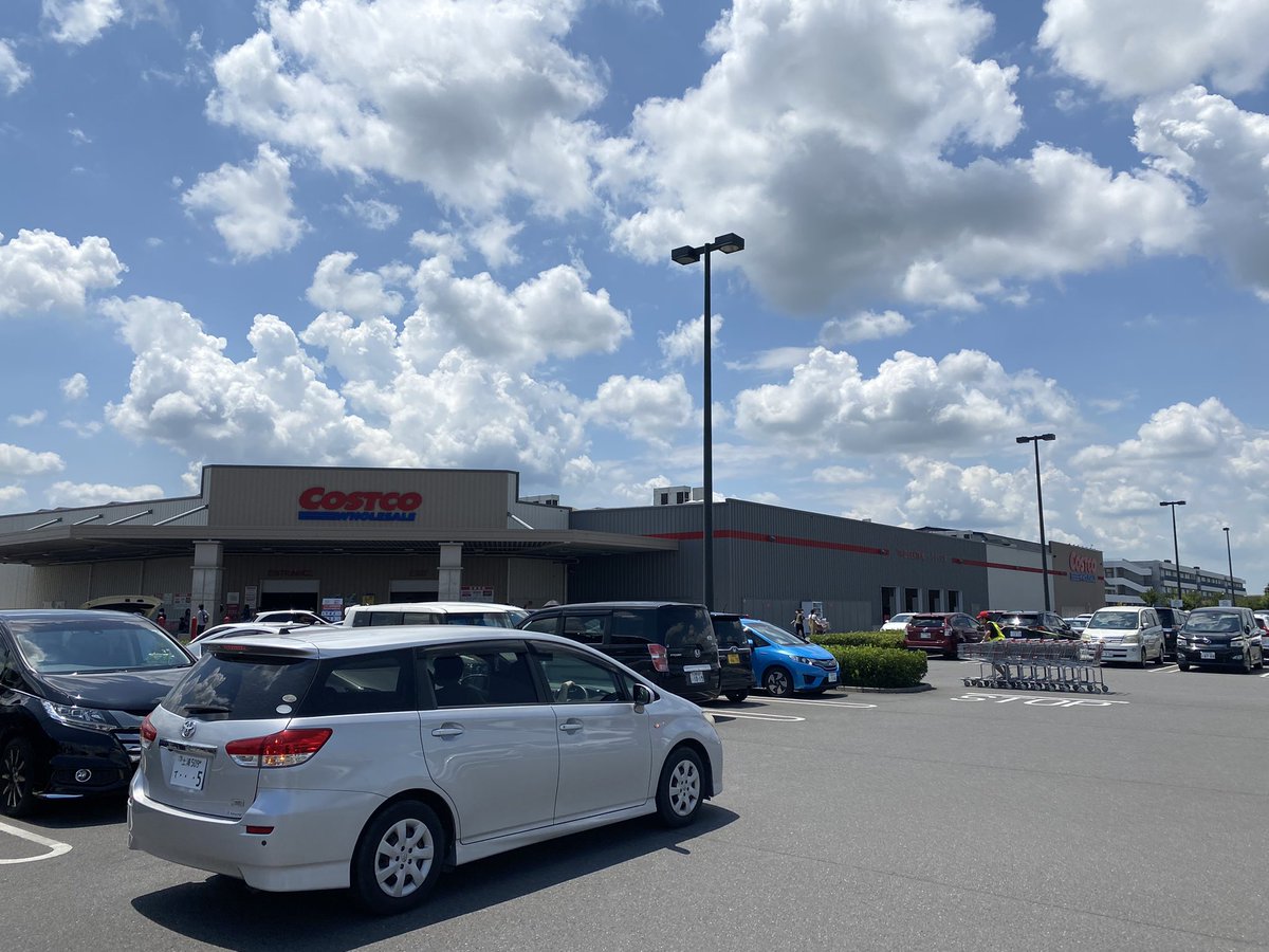 つくばサバゲーランド コストコさん取り置きもしてくれないし 在庫数も教えてくれないので定期的にチェックしに来るしか無かったのですが 無事にテント買えました これで中央の臨時席全てに屋根が付きます