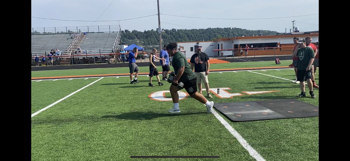 JohnnyJonesII's tweet photo. Lineman Challenge pics! https://t.co/N6geQIJEFz