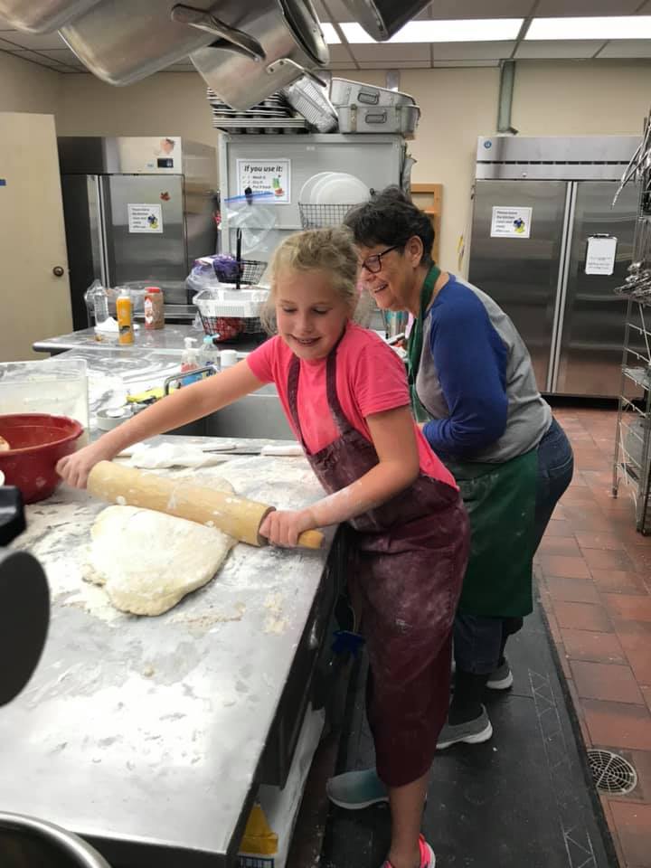 MeadowoodBaptis's tweet photo. Sundays are our favorite, and one of our favorite Sundays is Cinnamon Roll Sunday! (July 25) Purchase one to eat and/or a bunch to take home! All proceeds help support @OBHC_org helping provide clothes and supplies to Oklahoma children heading back to school this Fall! https://t.co/orq3JNPvSD