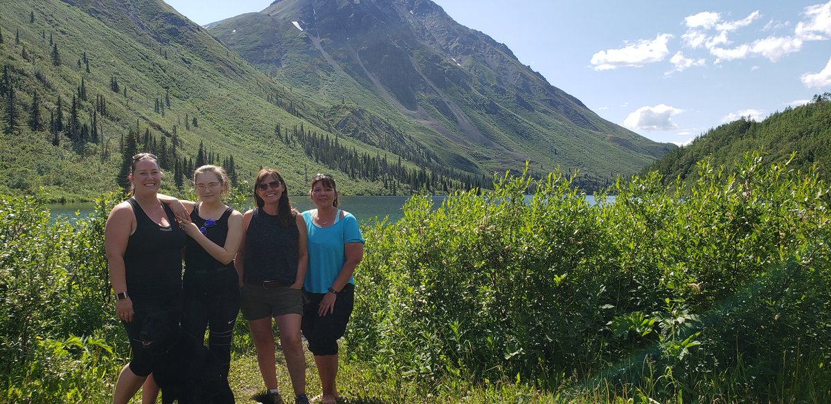 🌿🌺Great little hike to St. Elias Lake!! 🍂 #myyukon #myyukonlife #yukon #yukonstaycation #SummerVibes #livingmybestlife #family💞  #CAFNterritory 🙏