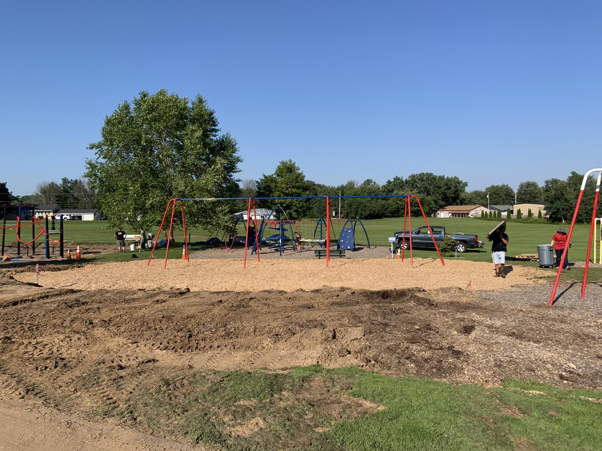 MVail23's tweet photo. Palmer Playground Build #teamwork #community https://t.co/rQDjMe4gtI