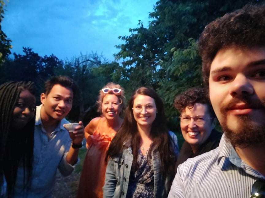 Après 2 ans de séparation, quelques membres du <a href="/CollectifIMAGEN/">Collectif IMA'GEN</a> se sont retrouvés le temps d'une soirée. Bien évidemment aucune des personnes ne s'est exposé au covid et tout le monde est bien portant sous le soleil picard ! 🌤️

Crédit photo : <a href="/Lauriebuttigieg/">Buttigieg Laurie</a>