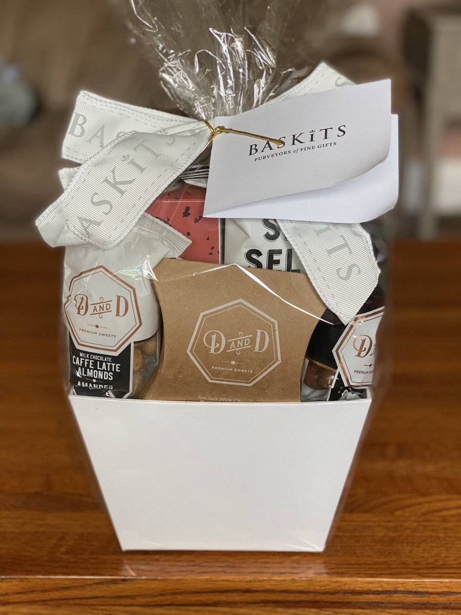 Wonderful surprise from my new team <a href="/KPMG_Canada/">KPMG Canada</a> . Can’t wait to get started on Monday #letsdothis #EmployeeExperience #NewJob