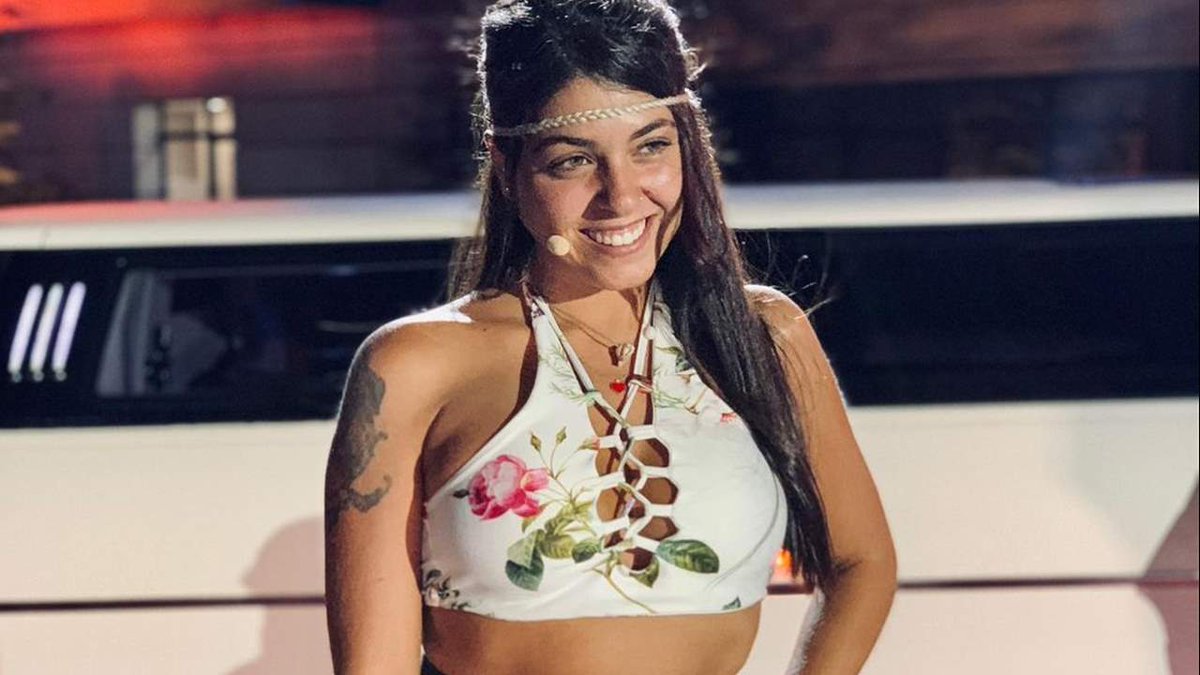 HablamosdeTv's tweet photo. Le habéis puesto sentido a esta edición. Os podéis sentir ganadores. Lo que se ha hecho en esta final con vosotros es un sinsentido. Gracias por todo. Os podéis sentir muy orgullosos. #SVFinal2 https://t.co/ZJ1XFZFYm4
