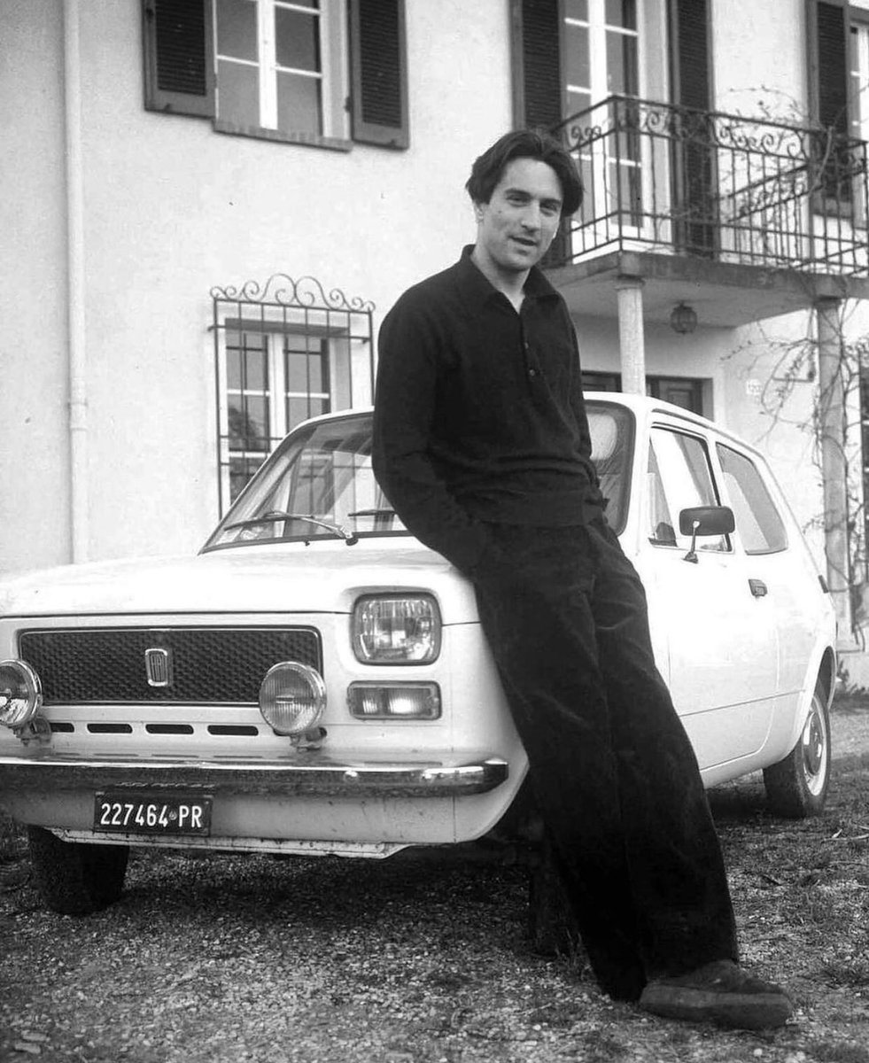 bestofdeniro's tweet photo. De Niro leaning on a Fiat 127 https://t.co/WOMKN3itXV