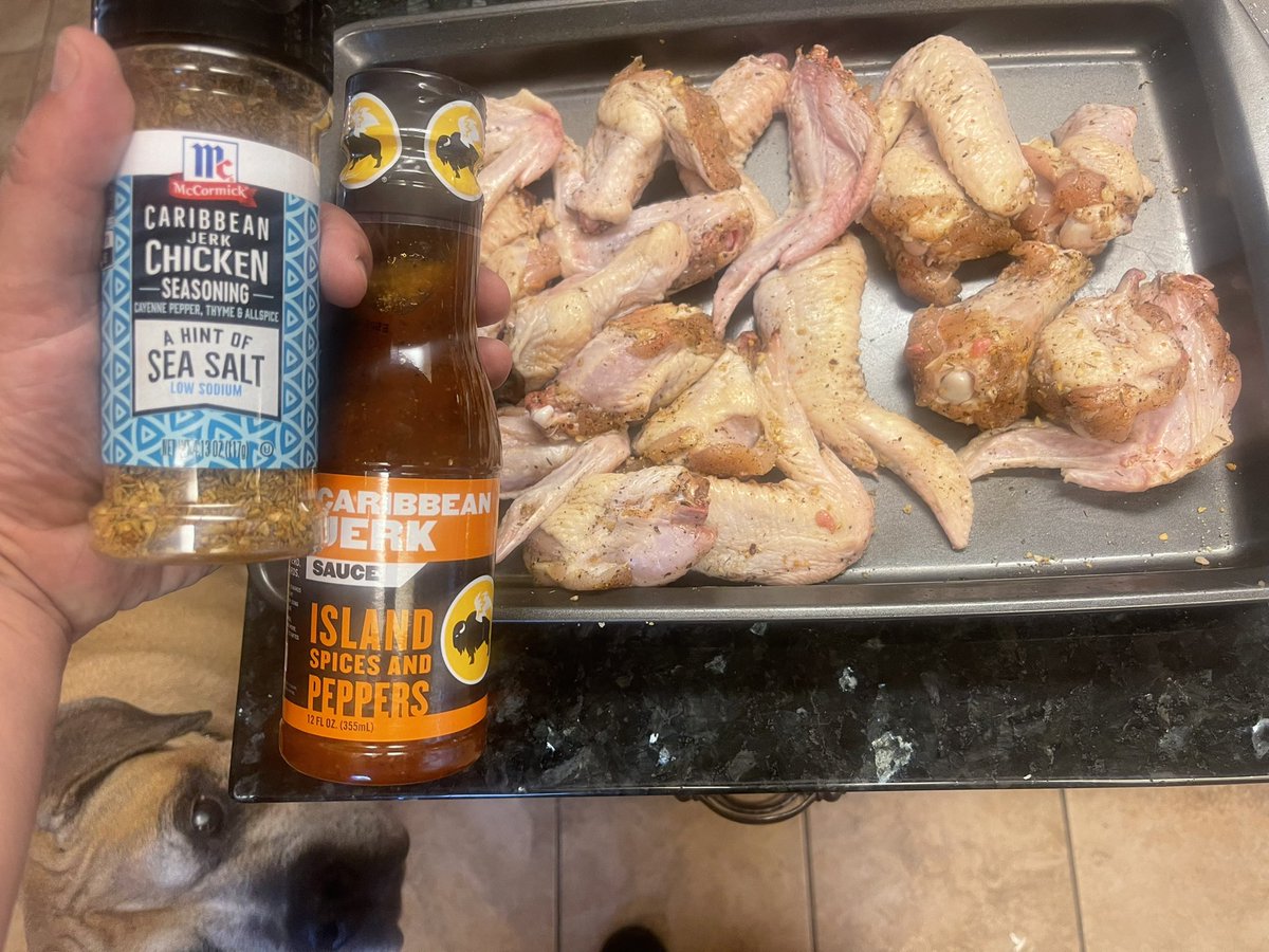 doingthefavor's tweet photo. #WingWork https://t.co/Ehvl91vQ6m