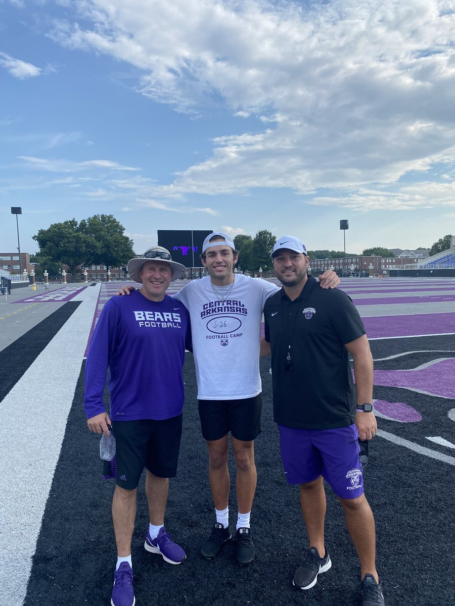 sock12_'s tweet photo. After a great camp I’m excited to announce I have received an offer from Central Arkansas!!! #AGTG 
@NathanBrownUCA @PearlandOilers @CoachTullos @SelectQb @WillieLyles https://t.co/XpD01jfdxM