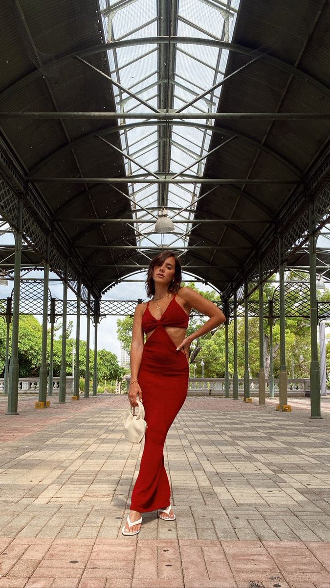 gabsberlingeri's tweet photo. @gabs1229 bellísima usando el nuevo #cultgaia https://t.co/gtaxRGaUWl