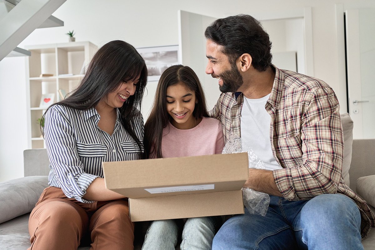 HairConfirm's tweet photo. "There is no doubt that it is around the family and the home that all the greatest virtues, the most dominating virtues of human, are created, strengthened and maintained." - Winston S. Churchill

#FamilyFirst #Parenting #TeenSafety https://t.co/icLpsUhdyF