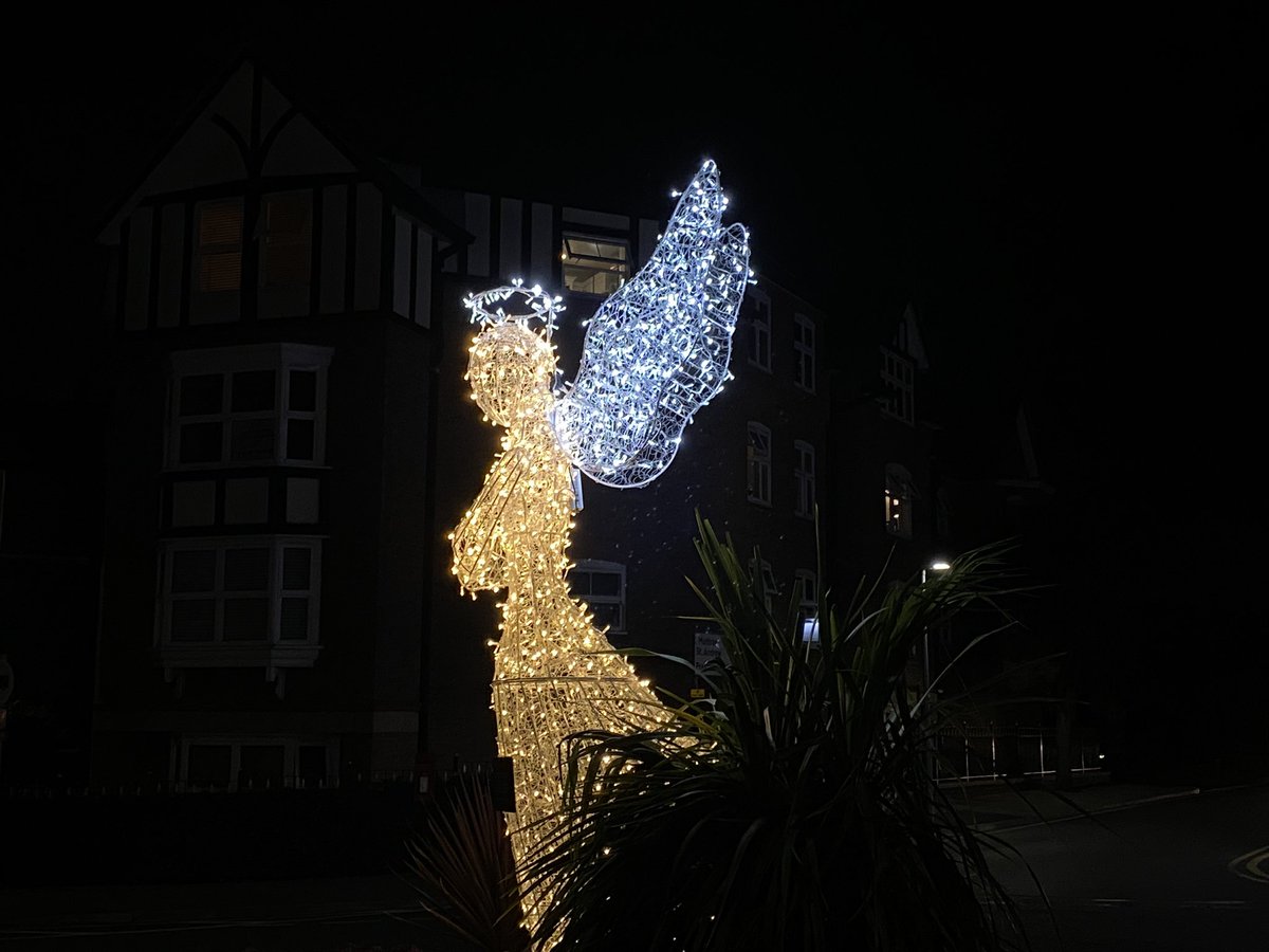 socheshire's tweet photo. ✨👼🏻✨

#AlderleyEdge #Macclesfield #Congleton #Cheshire #SoCheshire https://t.co/gkSMlZqfh2