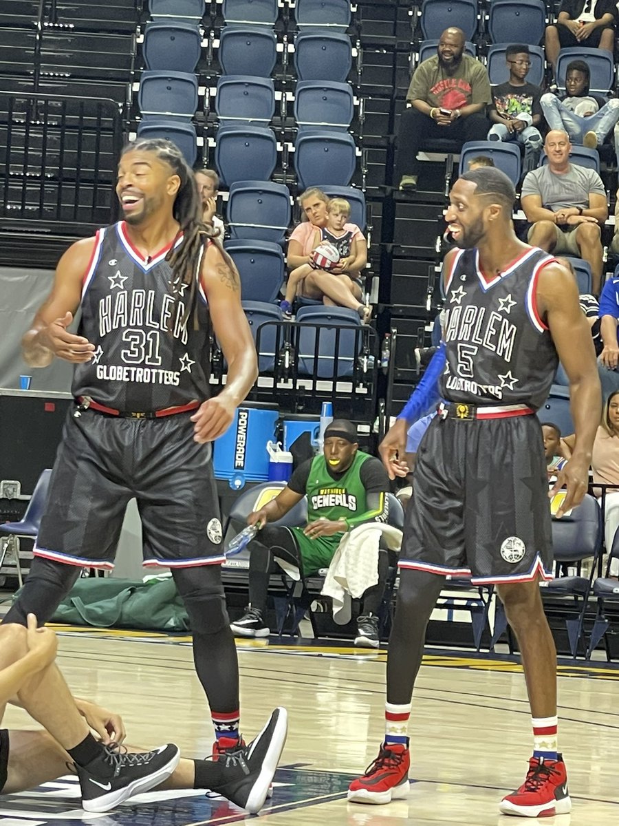 kcarterHMS's tweet photo. @Globies So glad #harlemglobetrotter basketball is back in Chattanooga 🏀 #spreadgame https://t.co/YMZeoakeZx