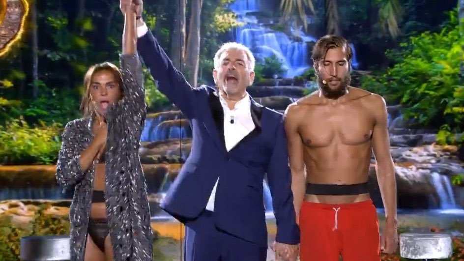 AbelPlata's tweet photo. La peor ganadora de la historia de supervivientes. 

#SVFinal2 #Supervivientes2021 https://t.co/oupVDnCTek