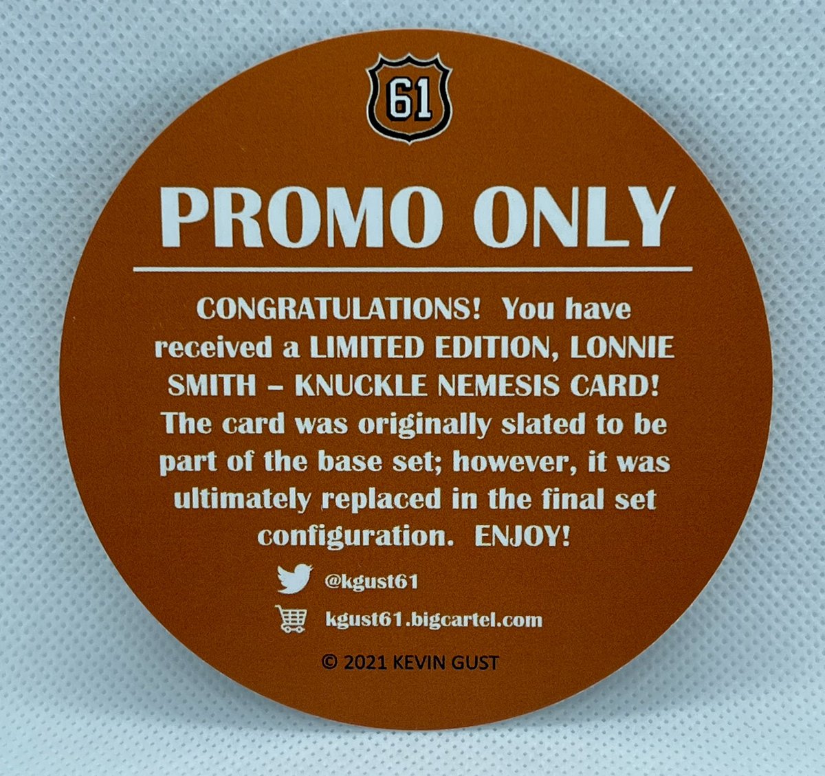 _IronHorse4's tweet image. Knuckleball All-Stars: Heroes and Nemeses #6/61🔥 Break the seal or not to break seal of signature, impeccably packaged product.  Lonnie Smith Promo Card 1:5💥. Jimmie Foxx Rainbow Foil /4🔥🙏🏻I’m good.  Outstanding, 61!  #knuckleball
