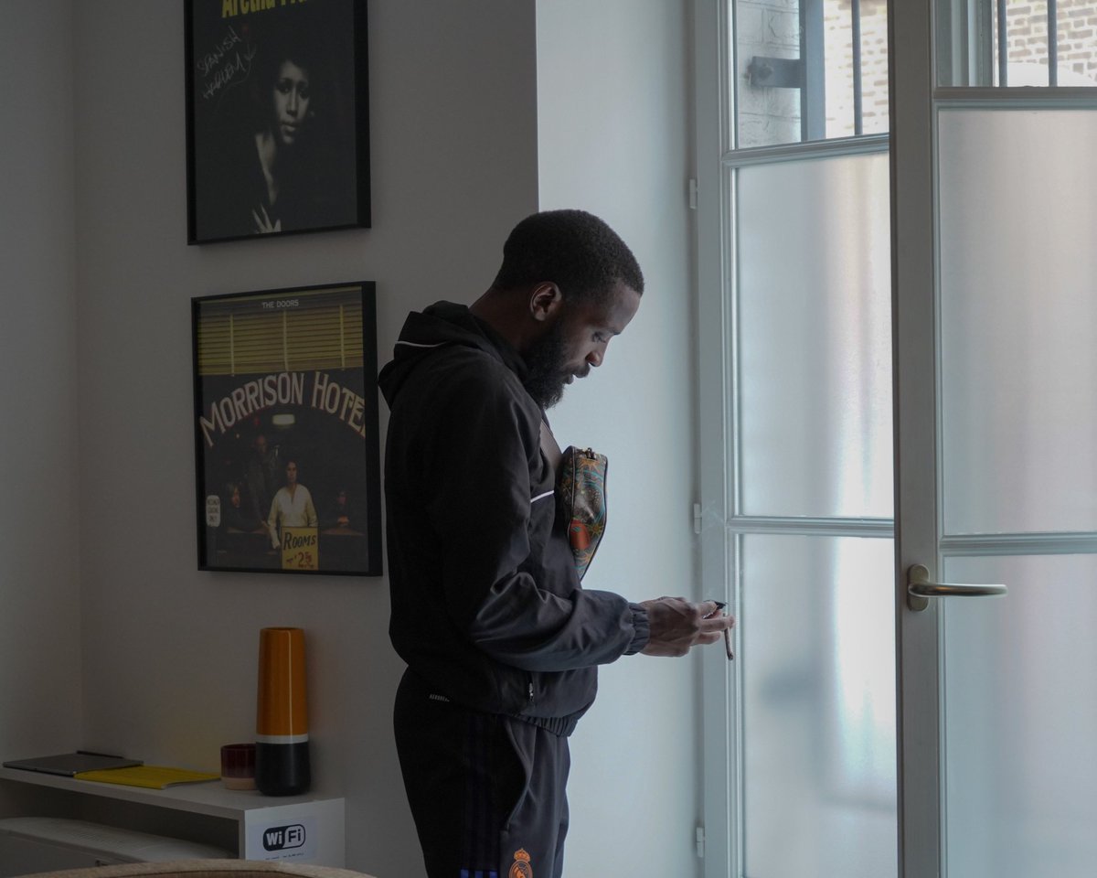 ArobaseNWR's tweet image. J’ai eu l’occasion de shoot @DaUzi270.  #Vrai2Vrai