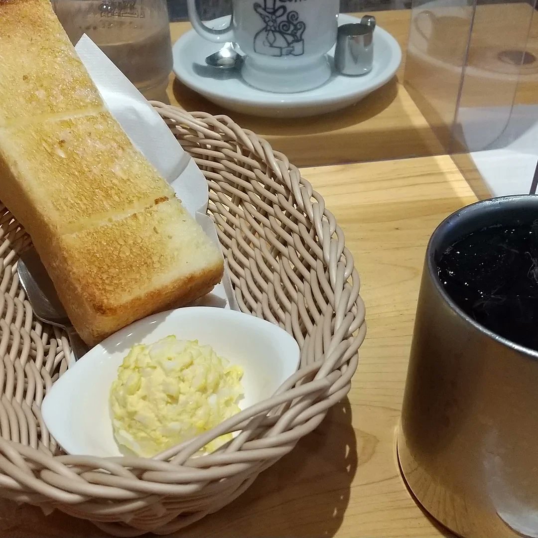 TAbend8's tweet image. #カフェモーニング
#コメダ珈琲 
#朝から競馬予想
越後ステークスはﾗﾌｨﾝｸﾛﾝﾇから？