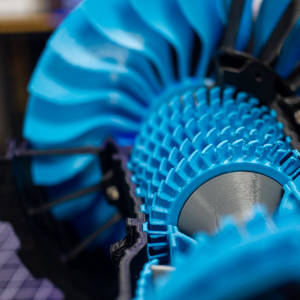 MatterHackers's tweet photo. MH PRO Series materials can help anyone produce outstanding #3Dprints. With supreme accuracy and ultra-consistent color and quality, PRO Series materials are made here in the USA. (Model by Chris Shakal) Add #MHPROSeries filament to your collection here:
https://t.co/tGP426L205 https://t.co/KWafvEaDJz