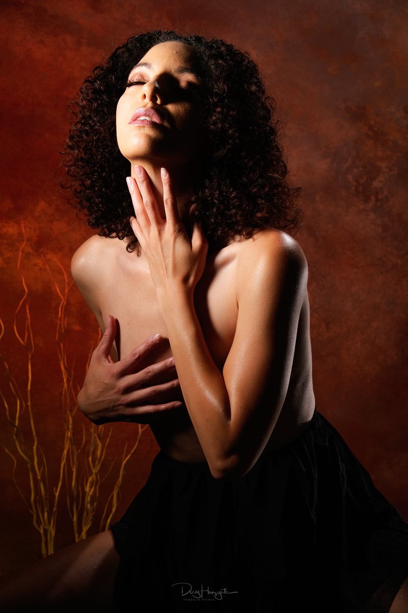 LadyEmbra tweet media