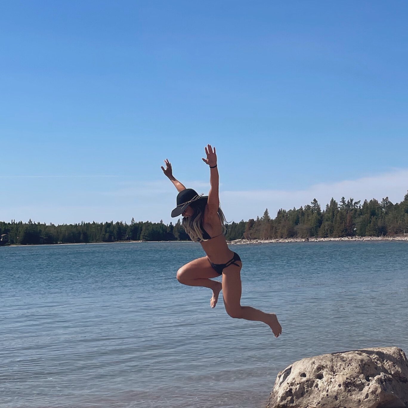 Trish Stratus Sends Good Vibes To WWE Universe With New Bikini Photo 3