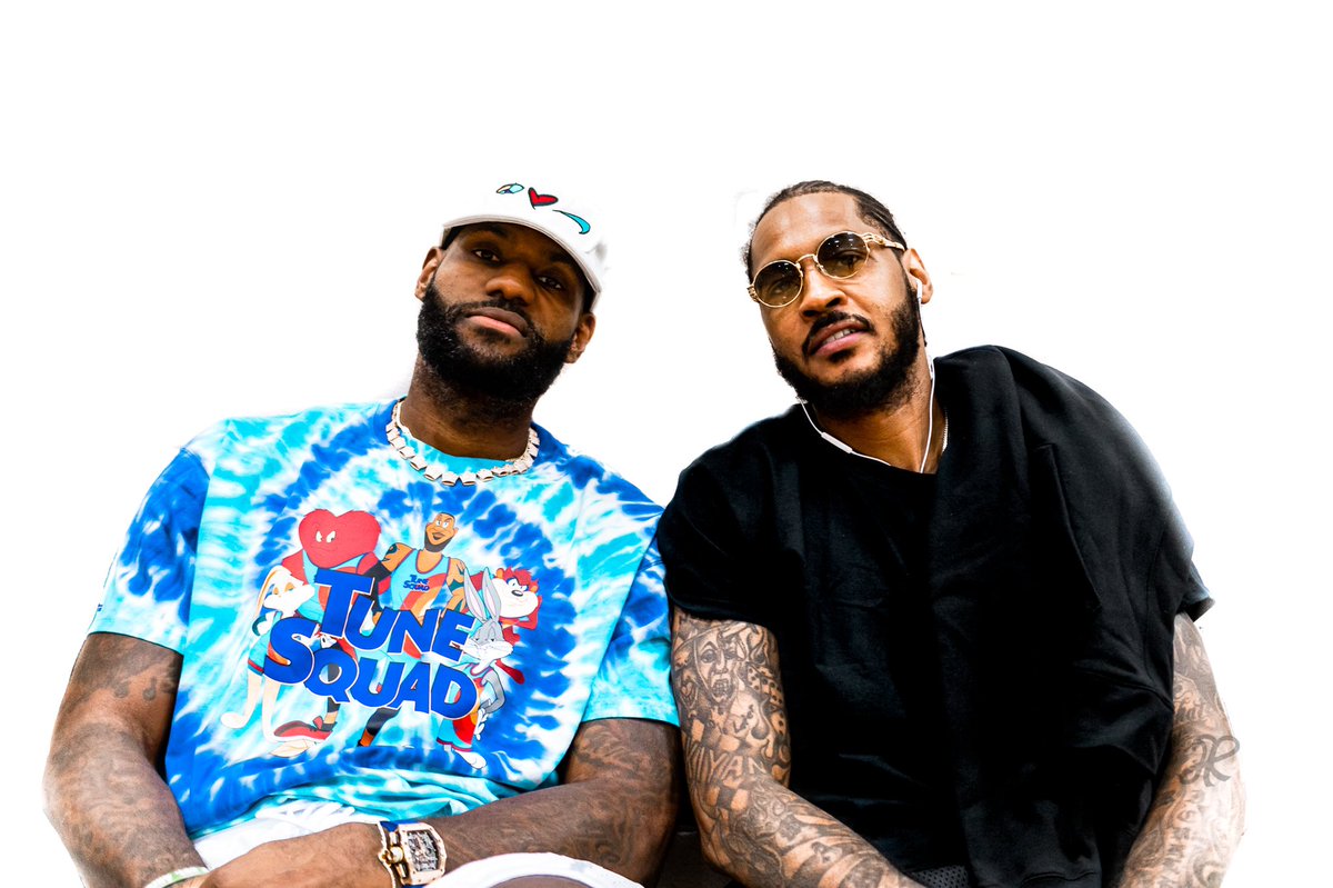 Hugoshoots's tweet image. Family.