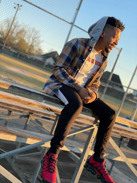 hbcugents's tweet photo. Benjamin Youngblood @_YBreezyB1
Graduated Magna Cum Laude from Alcorn State with a degree in Computer Science, Spring 19 Nupe, AceKlub, helped to found the BraveNation eSports competitive gaming team. #ASU #HBCU #HBCUGENT https://t.co/xs4SMYQ27Y