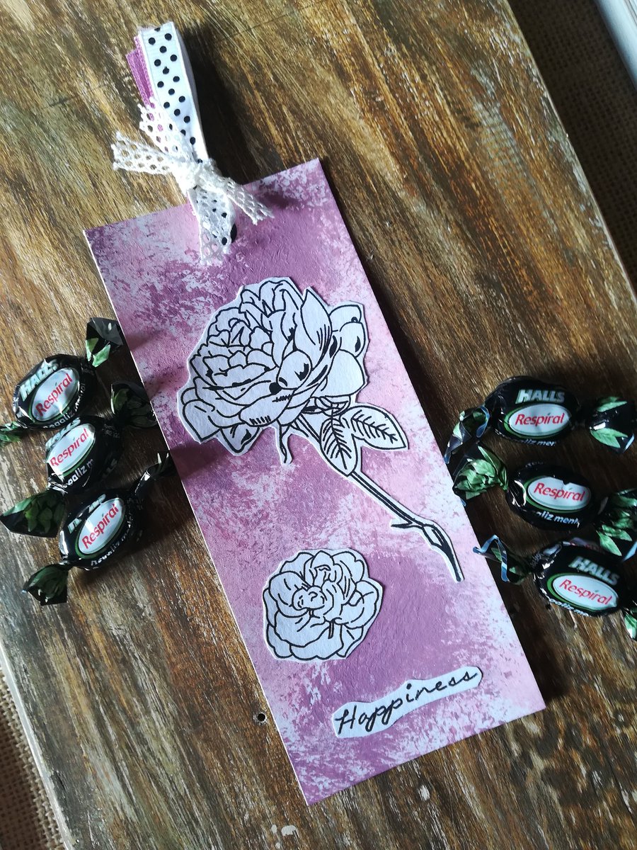 mixmediartscrap's tweet photo. Precioso marcapáginas. Realizado con en papel @CansonPaper y con pinturas @cadencecraft @cadence_spain 

#scrap #marcapaginas #marcapáginas #papercrafting #mixedmedia #instascrap #craft #crafter #handcrafts #handicraft #papercrafting #papercraft #pintura #Cadence #colorful https://t.co/vZ49ZKDWoZ