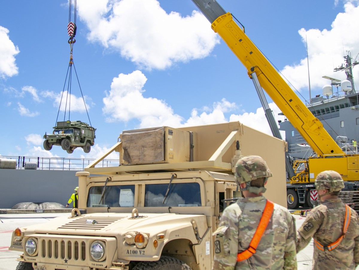 USArmy's tweet photo. Allied to win! πΊπΈ
@I_Corps leads @USARPAC's Forager 21 -- the primary #DefenderPacific training exercise designed to test & refine how we deploy landpower forces to the Pacific and conduct multi-domain operations.
β‘οΈ https://t.co/wG6onPUY2I
#Partnerships | #ExForager21 https://t.co/0781ca0nLp