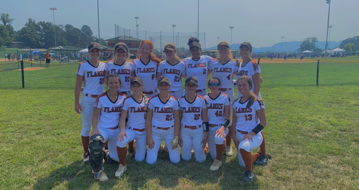 _alexisbermudez's tweet photo. Great season ended with a great fight. Proud doesn’t begin to describe what i’m feeling. I’m forever grateful for the opportunity to coach and learn from these girls. You each have a special place in my heart. Go flames🧡 https://t.co/7RBplyY6mg