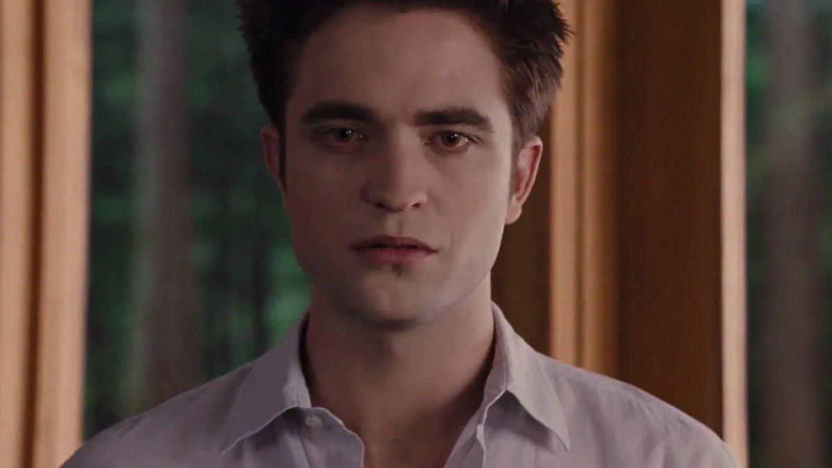 twilightreborn's tweet image. when bella woke up at the end of breaking dawn part 1