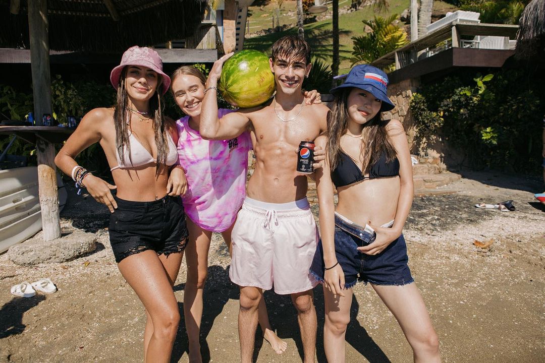 SHidalgoRoutine's tweet image. 🗣️| &quot;Quem vai ganhar o Now United Jogo da melancia gordurosa?!! 😜🍉 @/pepsiglobal  @/pepsibr&quot;

📸 Now United Via Instagram Feed