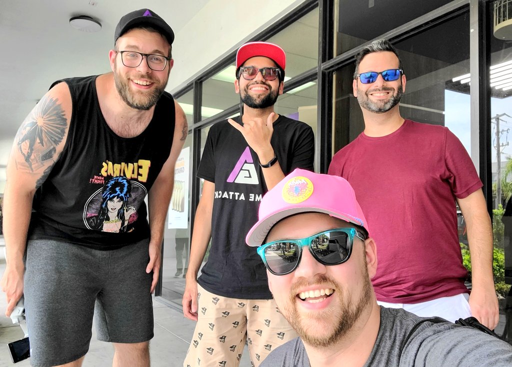 HangTimeCrew's tweet photo. They look like a friend 📍Deerfield Beach, FL #subdrive #g1nation https://t.co/zWAQvJUdHx