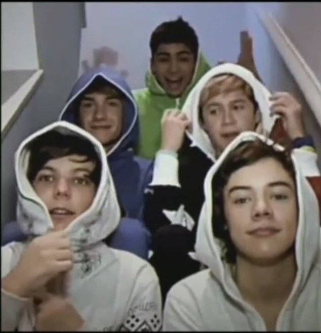 zjmprecious1's tweet image. hello
we
are
one
direction yaay!
#11YearsOfOneDirection #11YearsOf1D #18MonthsMyAss