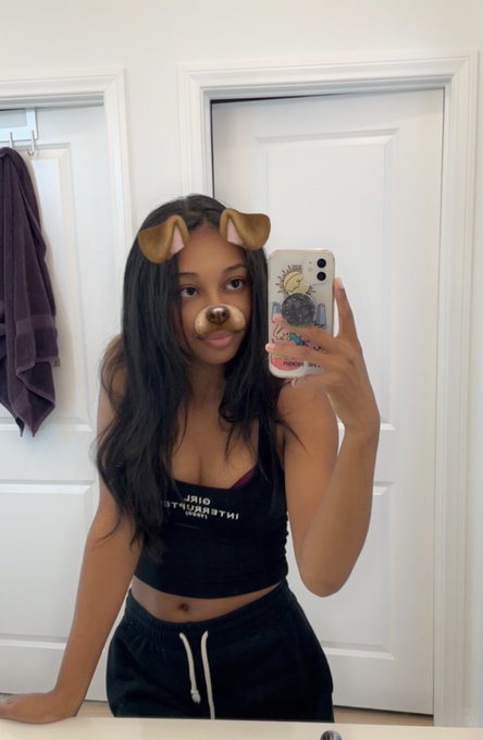 Let&rsquo;s bring back the best filter of all time 🐶 https://t.co/mB6Kb07bNj