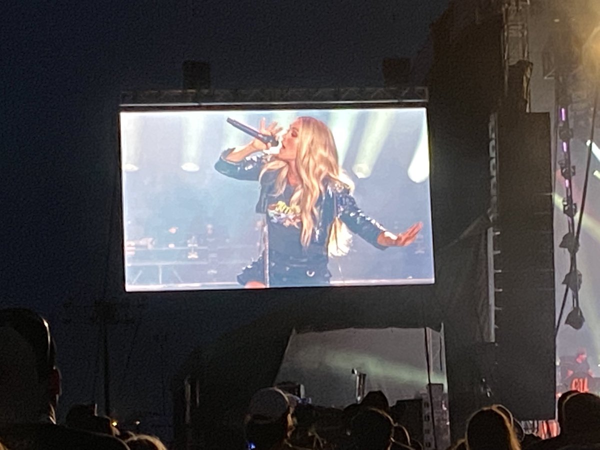 Jon Bream (@jonbream) on Twitter photo We donāt need to know her last name. CARRIE rocks! ā¦<a href="/carrieunderwood/">Carrie Underwood</a>ā© ā¦<a href="/TCSummerJam/">Twin Cities Summer Jam</a>ā©. We donāt need to know her last name. CARRIE rocks! ā¦<a href="/carrieunderwood/">Carrie Underwood</a>ā© ā¦<a href="/TCSummerJam/">Twin Cities Summer Jam</a>ā©.