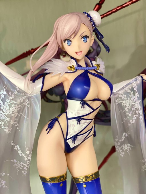 コトブキヤの水着武蔵ちゃん届いた
スラリとした足がテカテカで素敵… 