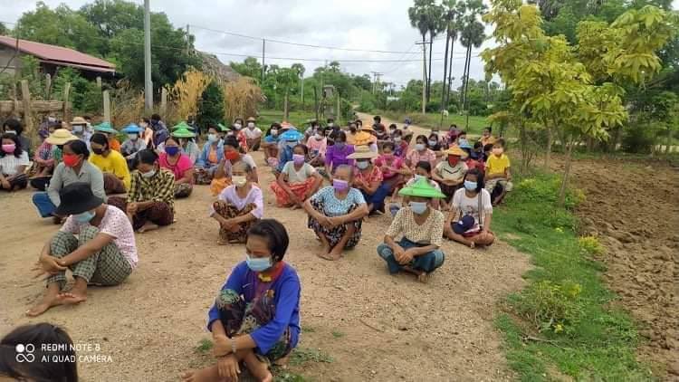 2021Revtweets's tweet photo. A joint demonstration in the villages of Kyay Sar Kya and Pay Kone was held in #Yinmarpin township to overthrow SAC MAL military dictatorship .
FREE OUR PRISONERS
#July24Coup 
#ICRC_SaveMyanmarPrisoners
#WhatsHappeningInMyanmar https://t.co/nBTozEHote