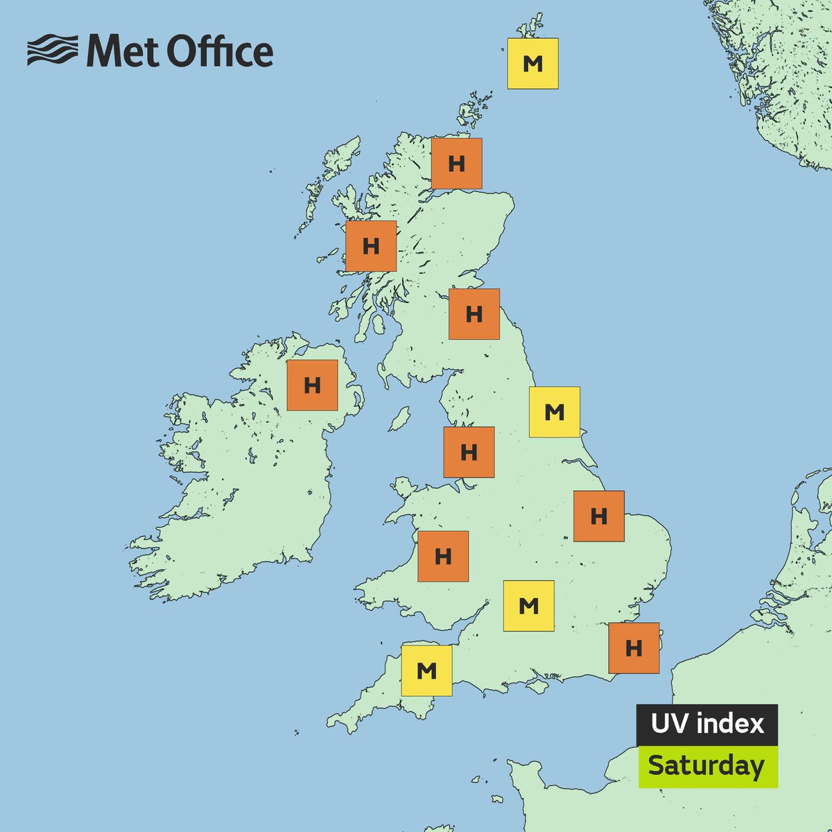 metoffice's tweet photo. Though many of us have woken up to #cloudier skies there is likely to be more #sunshine around this afternoon with high #UV levels, particularly for northern areas 🌤️
If you are planning on spending time #outdoors today remember to stay protected 😎 https://t.co/FlFkRnkYQr