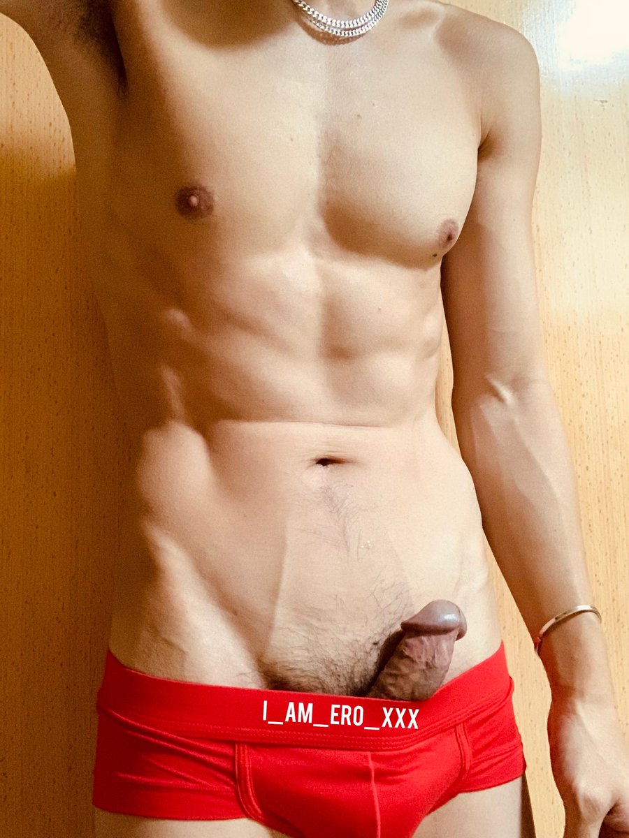 i_am_ero_xxx's tweet photo. New #underwear not fitting right 😜

#WokeUpLikeThis #weekendmood #exhibitionist #jock #hard #cock #alwayshorny #underwearmodel #twink #gaymer #bodybuilder #6packabs #precum #red #briefs #gayshowoff #industrybaby #queer #exposedgay #bicurious #swimmerbody #muscleguy #calisthenics https://t.co/eDsPqzMCFh