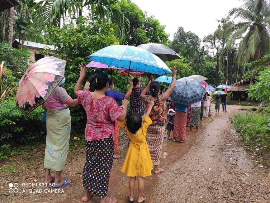Youths of Ashae Taw area, Dawei staged a protest in defiance of Genocidal Military Dictatorship. FREE OUR PRISONERS  #July24Coup  #ICRC_SaveMyanmarPrisoners #WhatsHappeningInMyanmar