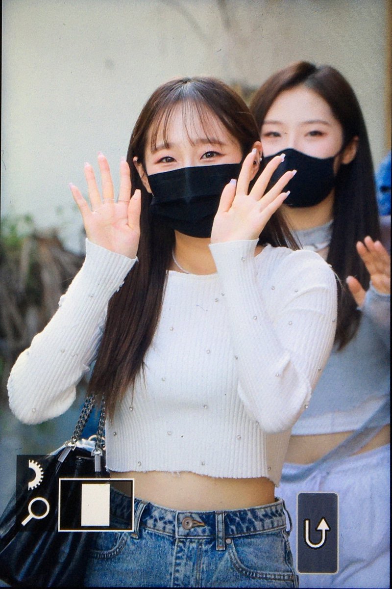 peachcream_chuu's tweet photo. 210724 #이달의소녀 #LOONA #츄 #chuu https://t.co/2Rr3GiL5wE